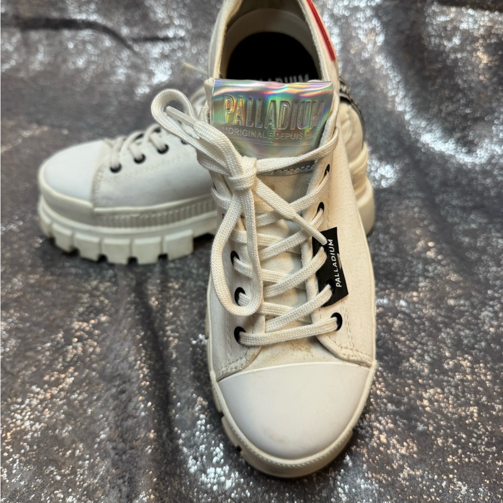 Palladium Creamy White Platform Sneaker with Iridescent Tongue